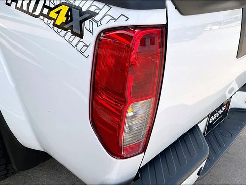 Used 2020 Nissan Frontier PRO-4X w/ Pro-4x Utility Package image 26