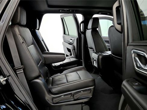 Used 2022 Chevrolet Tahoe LT w/ Luxury Package image 30