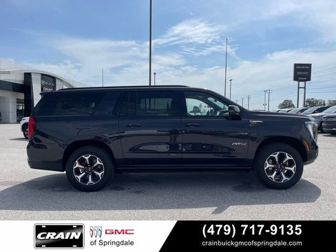 Used 2026 GMC Yukon XL AT4 Ultimate AWD/4WD image 9