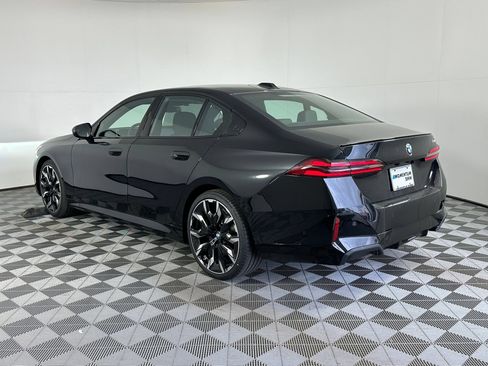 Used 2026 BMW 530i w/ Executive Package RWD image 3