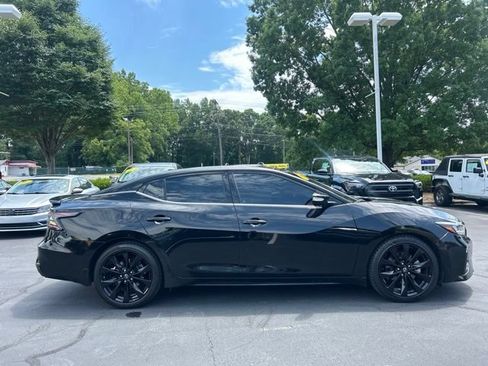 Used 2023 Nissan Maxima SR w/ Sport Mat Group FWD image 5
