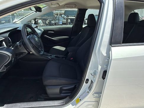 Used 2020 Toyota Corolla LE FWD image 23