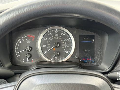 Used 2022 Toyota Corolla LE FWD image 9