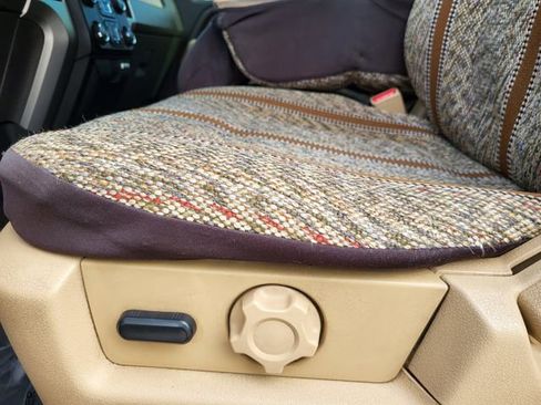 Used 2013 Ford F150 XLT w/ XLT Chrome Pkg image 16