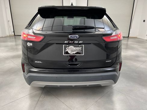 Used 2024 Ford Edge SEL AWD/4WD image 8