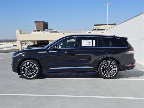 New 2025 Lincoln Aviator Black Label image 4