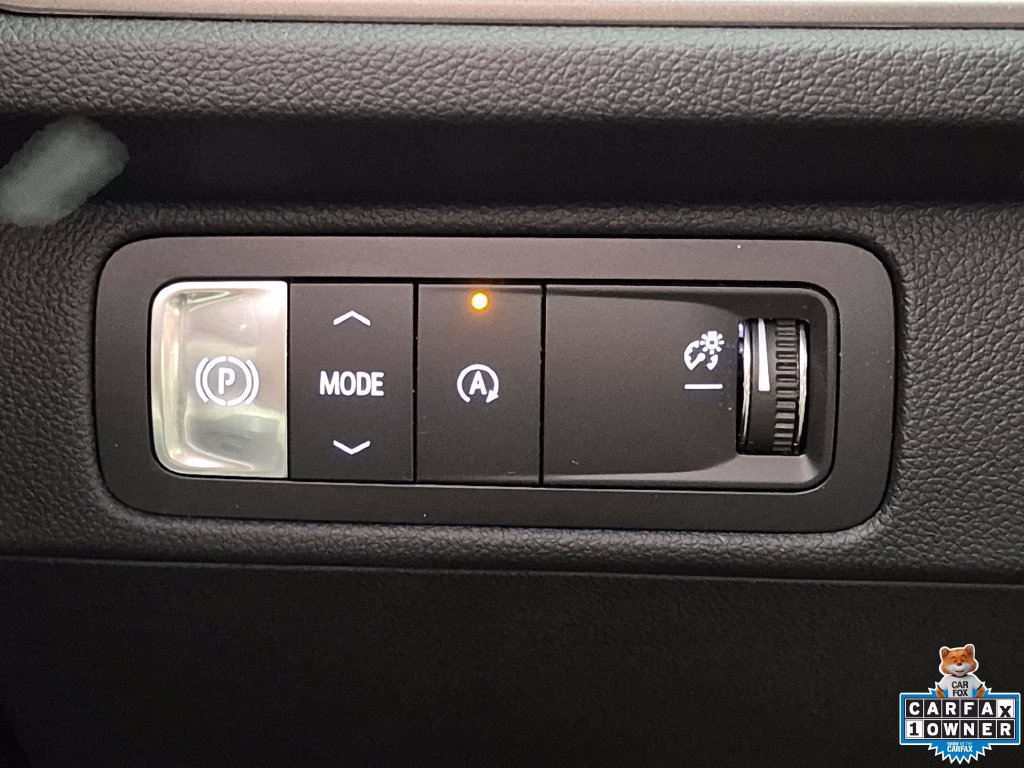 Used 2026 Chevrolet Traverse LT w/ Driver Confidence Package FWD image 19