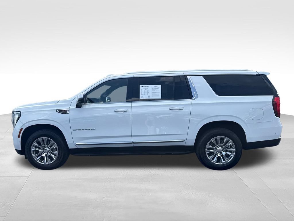 Used 2025 GMC Yukon XL Denali AWD/4WD image 4