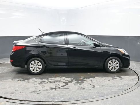 Used 2017 Hyundai Accent SE image 8