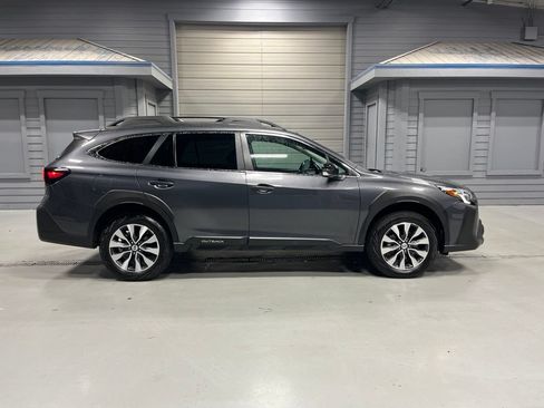 Certified 2024 Subaru Outback Limited AWD/4WD image 10
