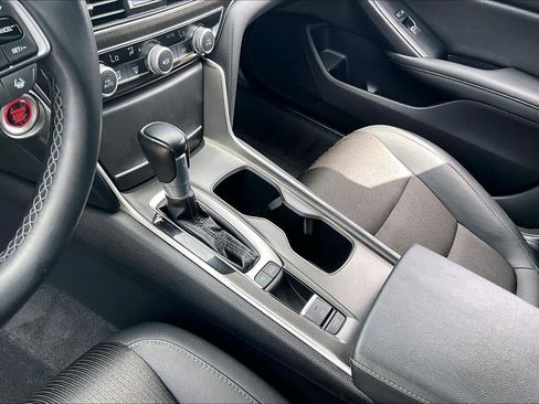 Used 2019 Honda Accord Sport image 15