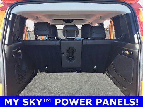 Used 2017 Jeep Renegade Trailhawk w/ Premium Trailhawk Package image 13