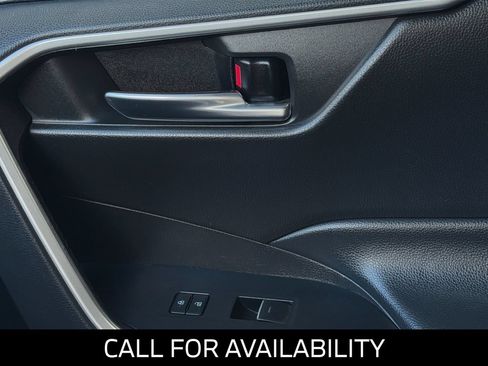 Used 2022 Toyota RAV4 XLE Premium FWD image 29