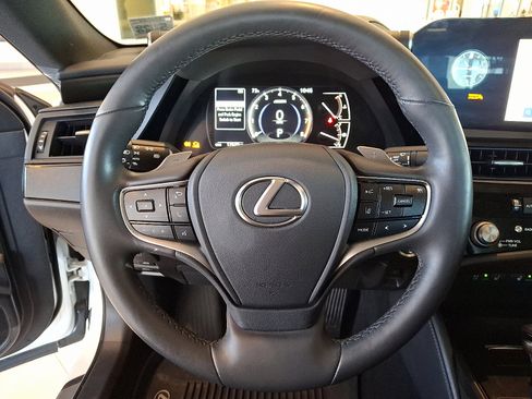 Used 2023 Lexus ES 350 w/ Premium Package image 20