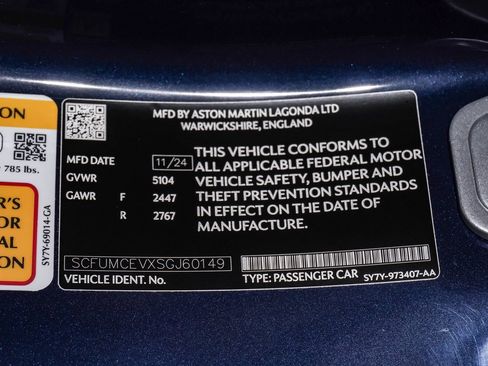 Used 2025 Aston Martin Vanquish image 39