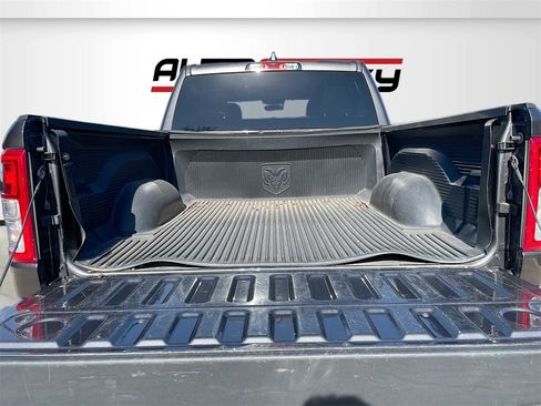 Used 2021 RAM 1500 Big Horn image 24