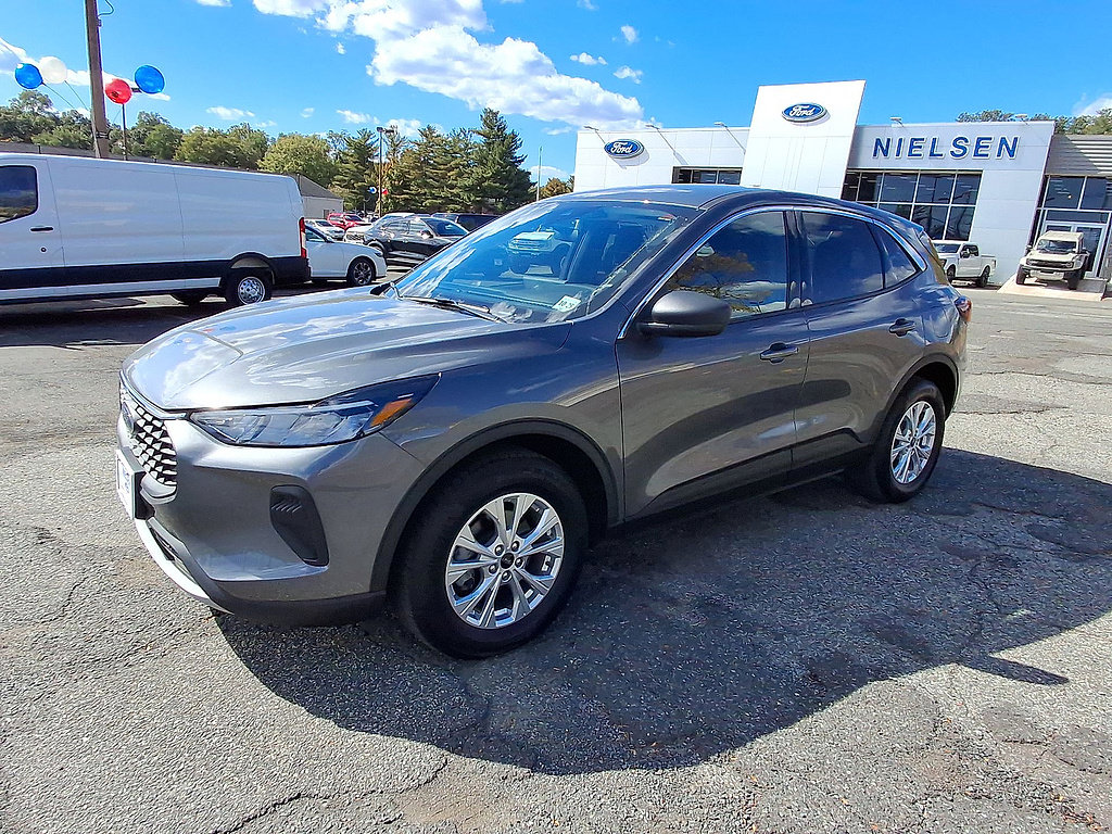 Certified 2023 Ford Escape Active w/ Tech Pack #1 AWD/4WD image 4