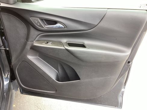 Used 2023 Chevrolet Equinox LT image 23