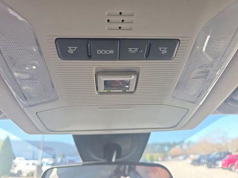 Used 2024 Toyota RAV4 Adventure image 33