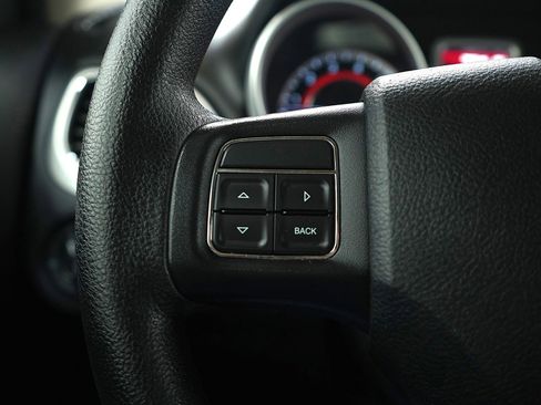 Used 2014 Dodge Journey SXT image 24