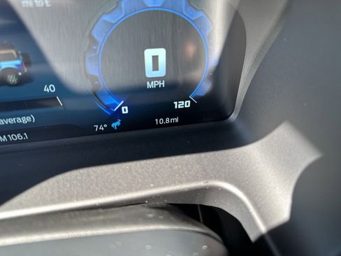 New 2025 Ford Bronco 4-Door image 21