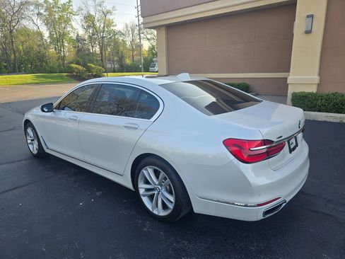 Used 2018 BMW 750i xDrive image 8