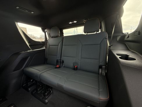 New 2026 GMC Yukon AT4 w/ AT4 Premium Plus Package AWD/4WD image 26