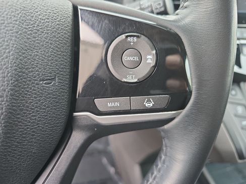 Used 2019 Honda Odyssey Touring image 25