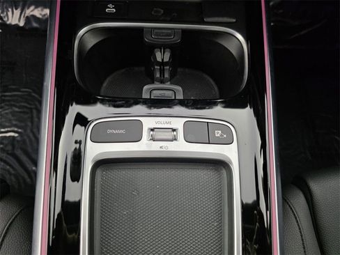 Certified 2025 Mercedes-Benz GLA 250 image 24