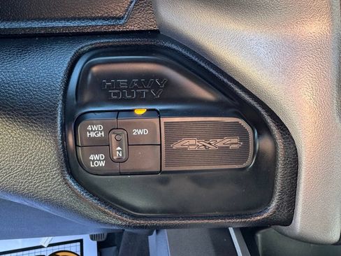 Used 2024 RAM 2500 Big Horn w/ Heated Seats & Wheel Group AWD/4WD image 22