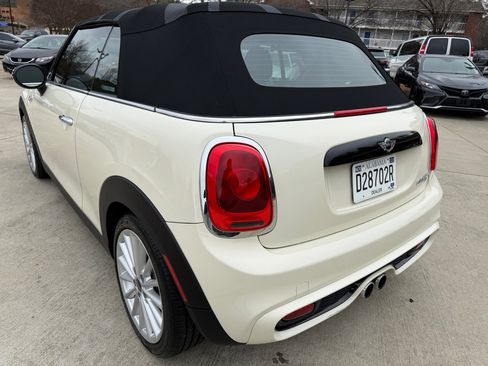 Used 2016 MINI Cooper S image 3