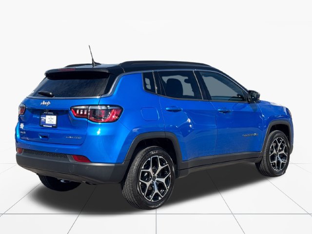 Used 2025 Jeep Compass Limited AWD/4WD image 6