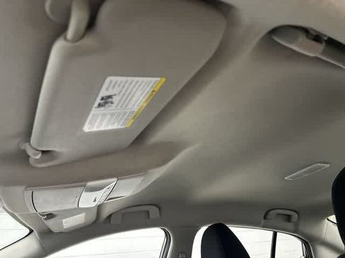 Used 2025 Nissan Sentra SV FWD image 27
