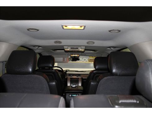 Used 2013 Chevrolet Tahoe LTZ image 25