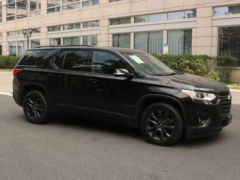 Used 2019 Chevrolet Traverse RS AWD/4WD image 2
