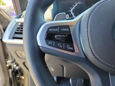 Used 2024 BMW X5 sDrive40i w/ M Sport Package RWD image 24