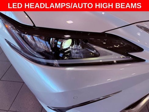 Certified 2025 Lexus ES 300h 300h NAV/PARK AST/1 OWNER/CLEA image 9