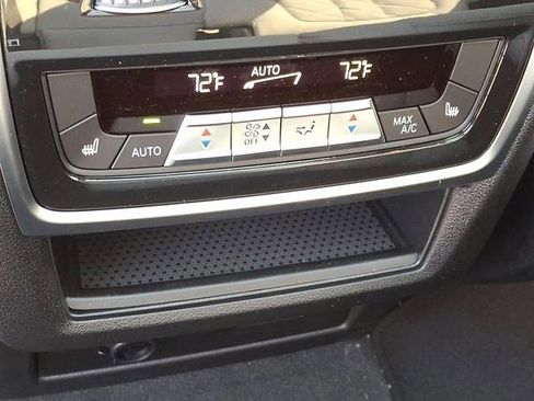 Used 2026 BMW X7 xDrive40i w/ M Sport Package image 8