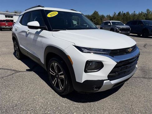 Used 2023 Chevrolet TrailBlazer LT FWD image 7