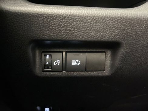 Certified 2025 Toyota RAV4 LE image 28