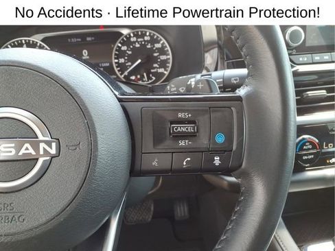 Used 2023 Nissan Pathfinder SV AWD/4WD image 17