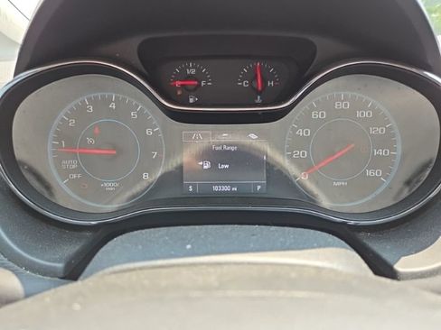 Used 2017 Chevrolet Cruze LT w/ Convenience Package FWD image 12