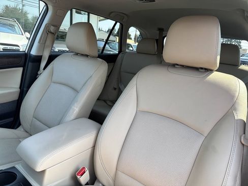 Used 2018 Subaru Outback 2.5i Limited AWD/4WD image 43
