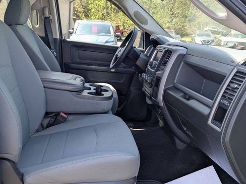 Used 2017 RAM 1500 Express AWD/4WD image 25