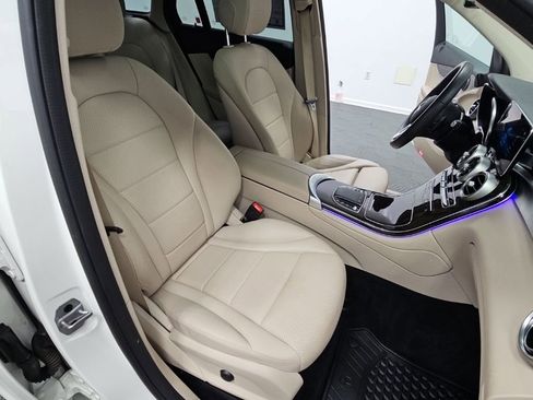 Used 2022 Mercedes-Benz GLC 300 image 39