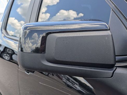 Used 2021 Chevrolet Silverado 1500 RST w/ Bed Protection Package AWD/4WD image 11