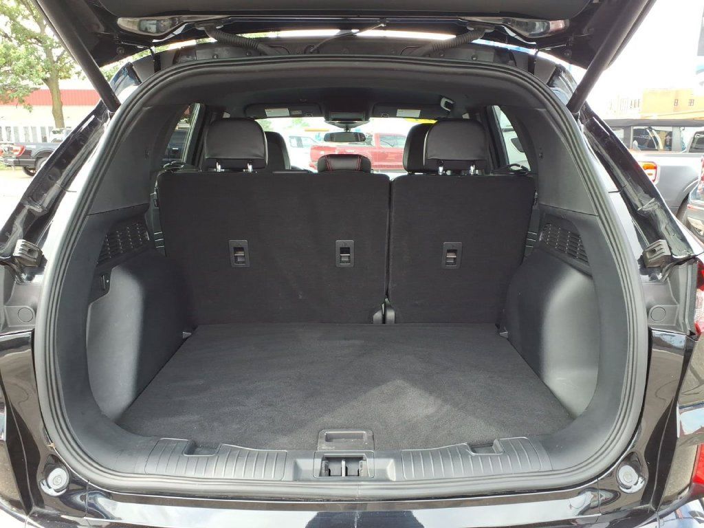 Certified 2024 Ford Escape ST-Line w/ Tech Pack #1 AWD/4WD image 10