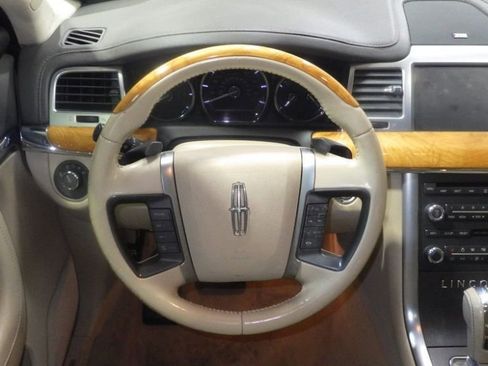 Used 2011 Lincoln MKS w/ 201A Rapid Spec Order Code image 9