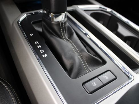 Used 2019 Ford F150 Lariat w/ Equipment Group 502A Luxury AWD/4WD image 72