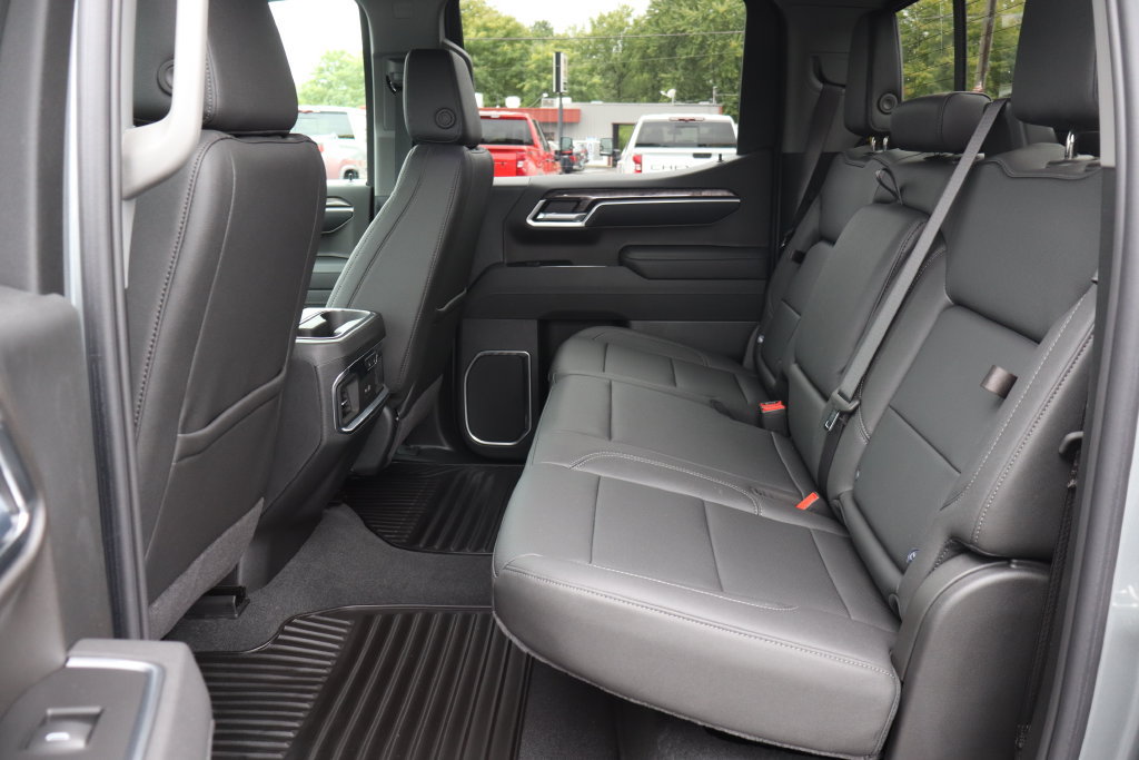 New 2026 Chevrolet Silverado 1500 LTZ w/ LTZ Premium Package AWD/4WD image 21